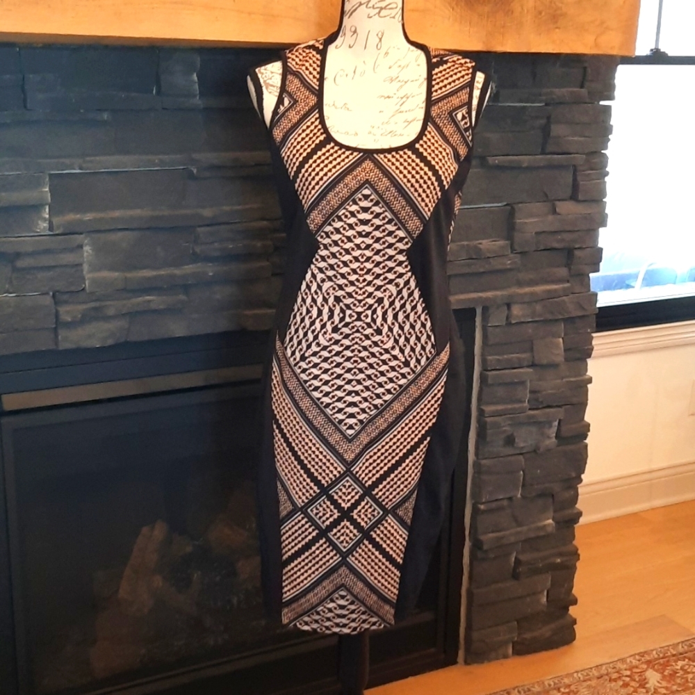 Bar III black and beige printed bodycon midi dress size large